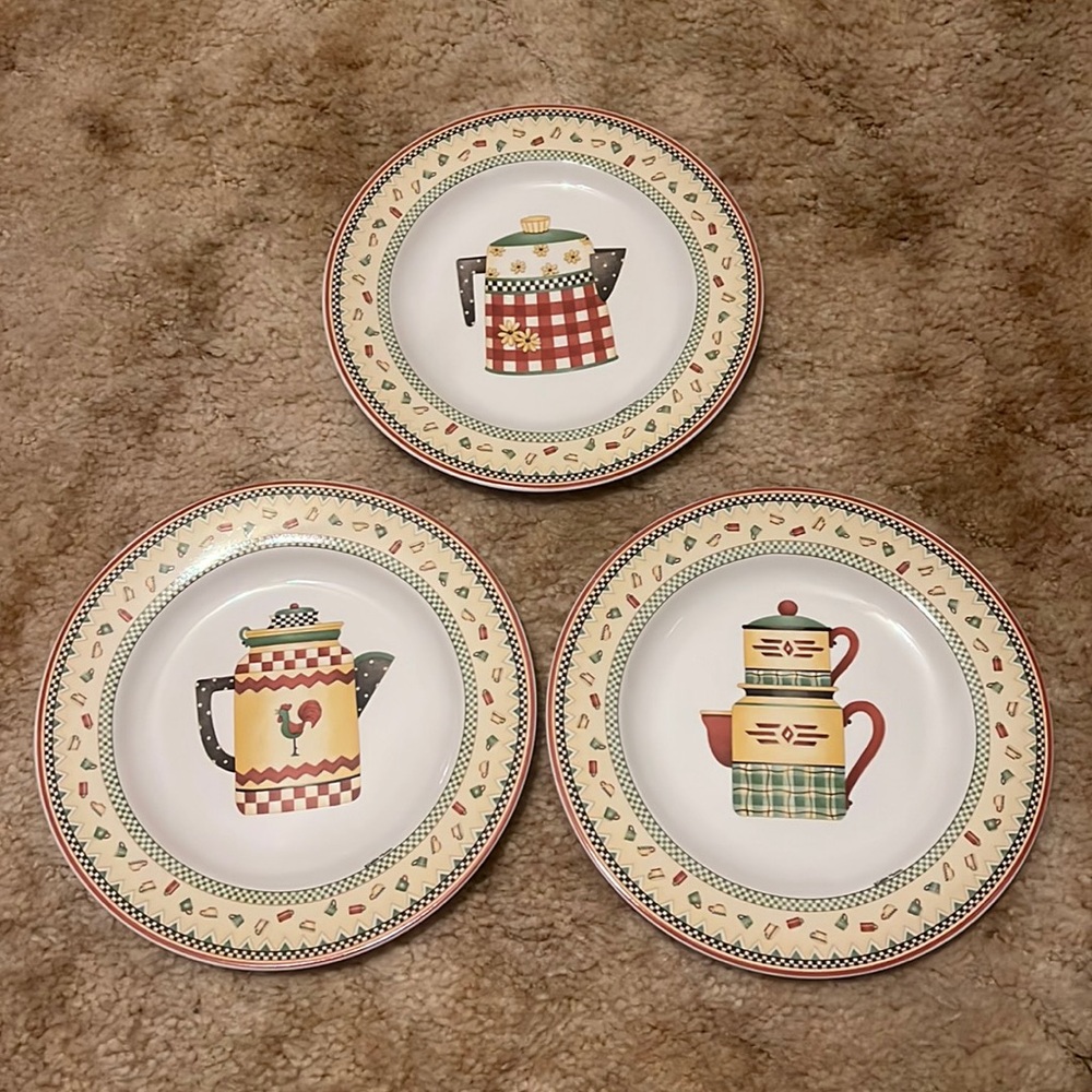 Set of 3 matching Sakura plates with tea kettle designs